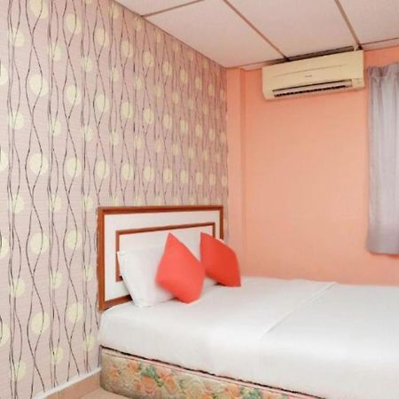 Hotel Tiara Chukai ภายนอก รูปภาพ