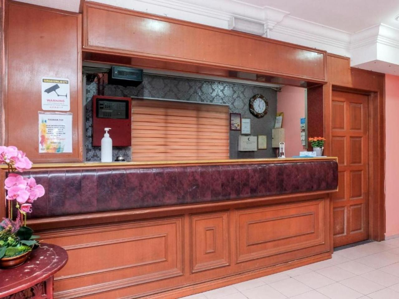 Hotel Tiara Chukai ภายนอก รูปภาพ